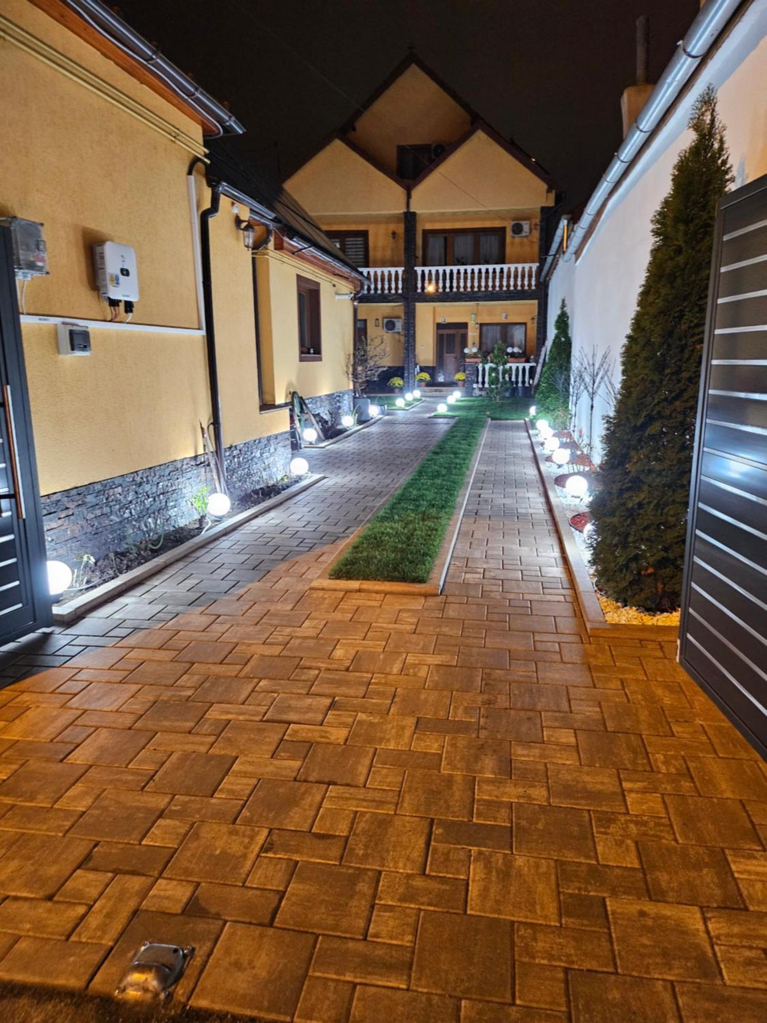 Apartamento Cory'S House Sibiu Exterior foto